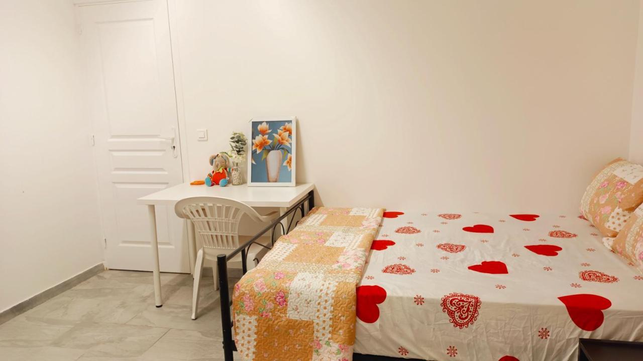 Bienvenue A Paris - Appartement Confortable, Grande Terrasse Privee Au Calme, Parking Gratuit Vitry-sur-Seine Exterior photo